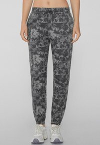 Спортивные штаны Спортивные штаны