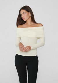 Лонгслив Лонгслив