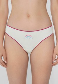 Стринги Стринги