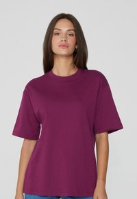 Футболка Футболка