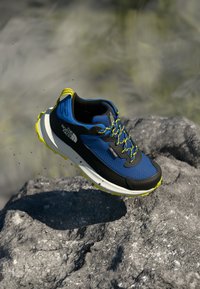 Кроссовки Кроссовки