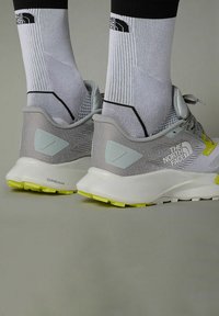 Беговые кроссовки Беговые кроссовки