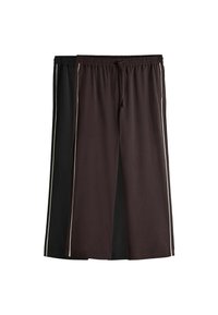 Спортивные штаны Спортивные штаны