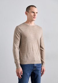 Пуловер Пуловер