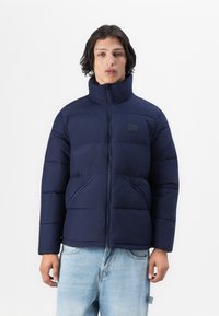 Зимняя куртка Зимняя куртка