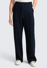 Спортивные штаны Спортивные штаны