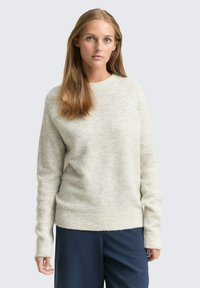 Пуловер Пуловер