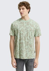 Футболка Футболка