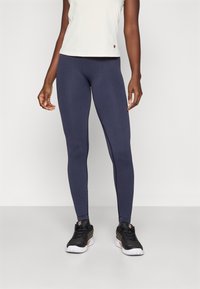 Спортивные штаны Спортивные штаны