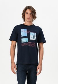 Футболка Футболка