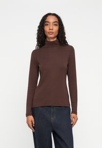 Водолазка Водолазка