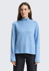 Пуловер Пуловер