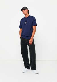 Футболка Футболка