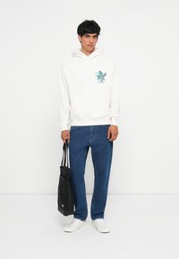 Толстовка Толстовка