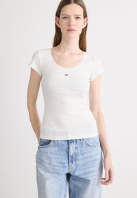 Футболка Футболка