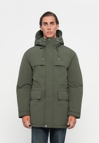 Зимняя куртка Зимняя куртка