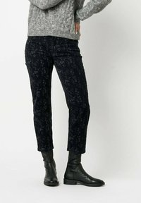 Прямые джинсы Прямые джинсы