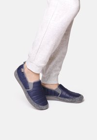 Тапочки Тапочки