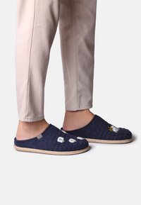 Тапочки Тапочки