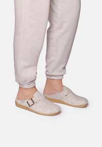 Тапочки Тапочки