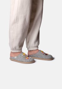 Тапочки Тапочки