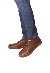 Ботинки на шнуровке Ботинки на шнуровке