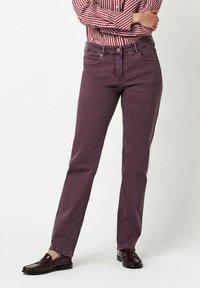 Прямые джинсы Прямые джинсы