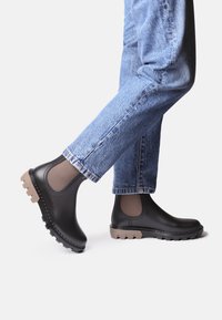 Ботинки челси Ботинки челси