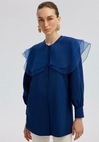 Блузка Блузка