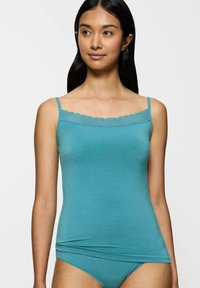 Топ на бретельках Топ на бретельках