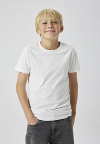 Футболка Футболка