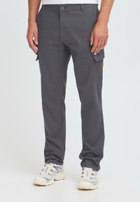 Брюки с накладными карманами Брюки с накладными карманами