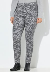 Джинсы Джинсы