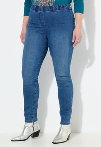 Треггинсы Треггинсы