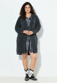 Длинный кардиган Длинный кардиган