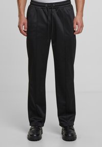 Спортивные штаны Спортивные штаны