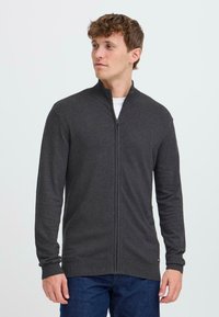 Вязаная кофта Вязаная кофта