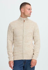 Вязаная кофта Вязаная кофта