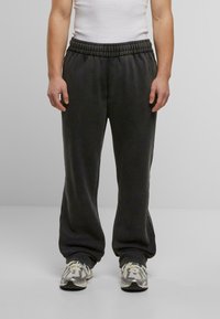 Спортивные штаны Спортивные штаны