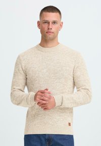 Пуловер Пуловер