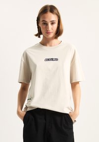 Футболка Футболка