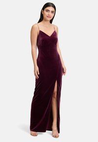 Платье Платье