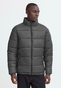 Зимняя куртка Зимняя куртка