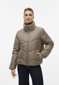 Зимняя куртка Зимняя куртка