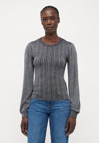 Пуловер Пуловер