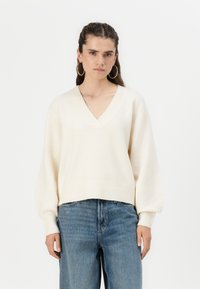 Пуловер Пуловер