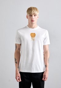 Футболка Футболка