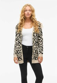 Жаккардовая вязаная кофта Жаккардовая вязаная кофта