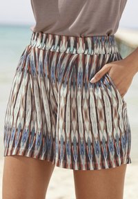 Пляжные шорты Пляжные шорты