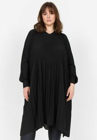 Платье Платье